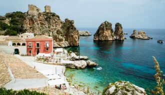 Partir en Sicile : randonnées, baignades et aventures culinaires