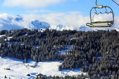 Alpe du Grand Serre : la station village à découvrir hiver comme été
