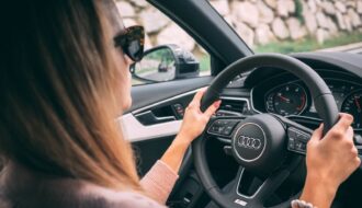 Pourquoi louer une voiture entre particulier en vacances?