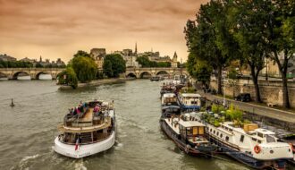 Découvrez Paris en croisière sur la Seine : Top des endroits à ne pas manquer