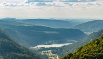 Le Massif des Vosges : nature vivante et paysages sculptés