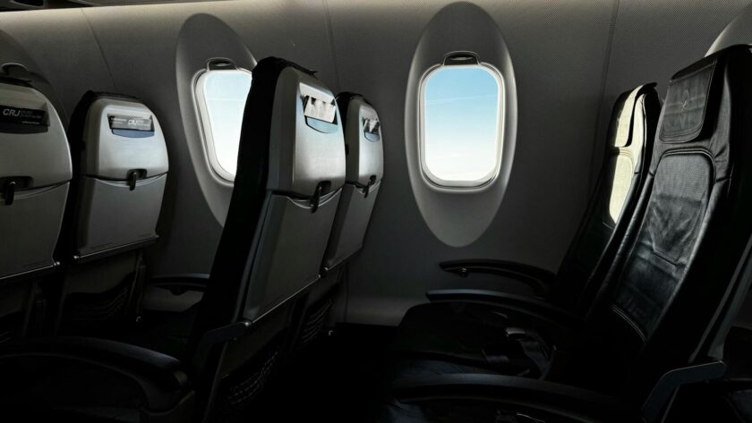 EMDR et hypnose : deux approches efficaces pour vaincre la peur de l’avion