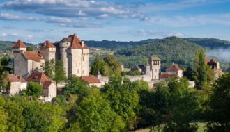 La Corrèze insolite, patrimoine méconnu et mystérieux