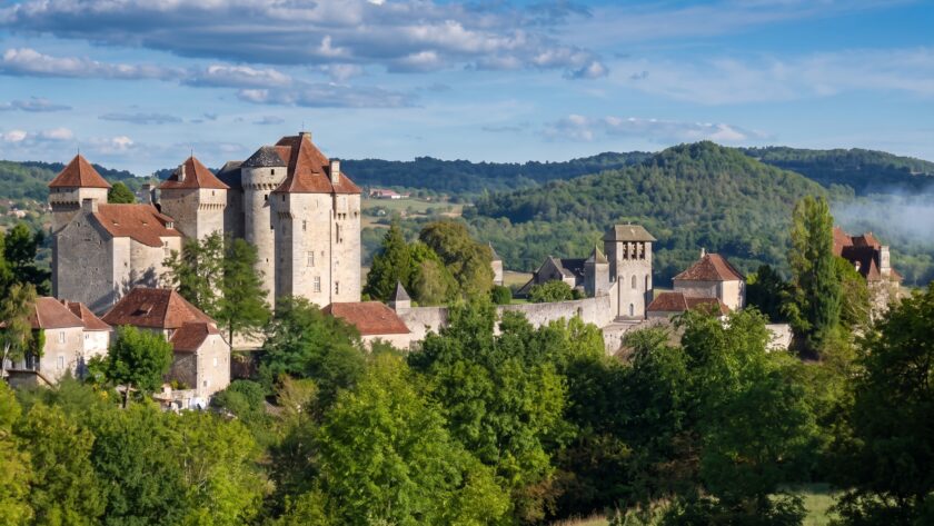 La Corrèze insolite, patrimoine méconnu et mystérieux
