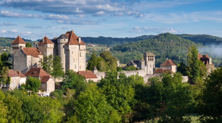 La Corrèze insolite, patrimoine méconnu et mystérieux